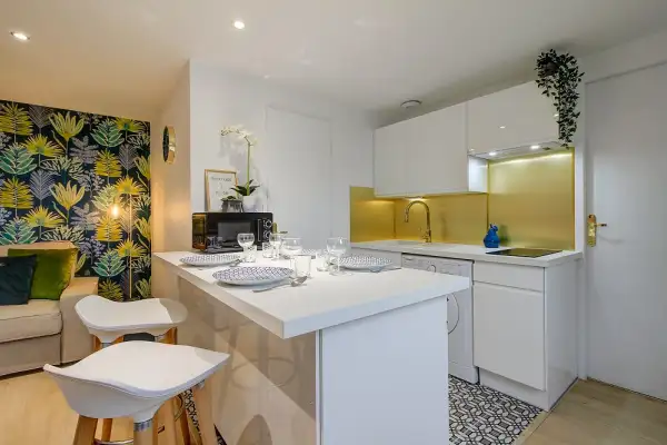 Aménagement et décoration style Jungle type Airbnb