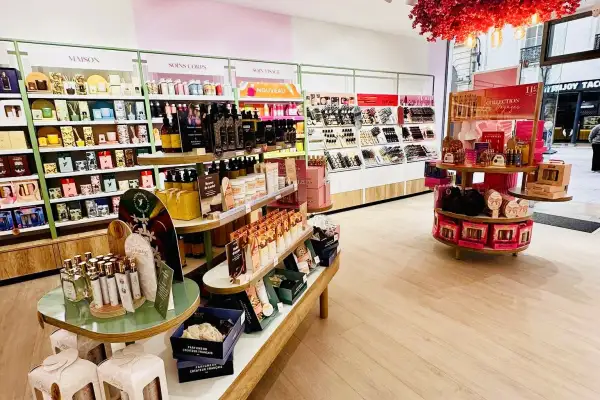 Boutique "Adopt" - Parfumerie
