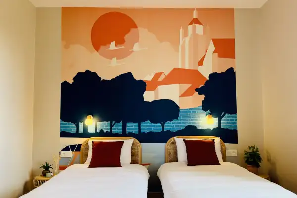 Chambre d’amis inspirée par la ville de Dole