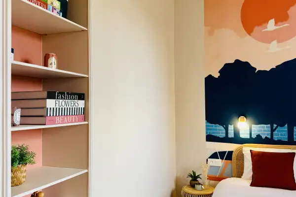 Chambre d’amis inspirée par la ville de Dole