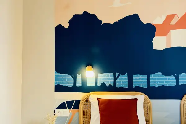 Chambre d’amis inspirée par la ville de Dole