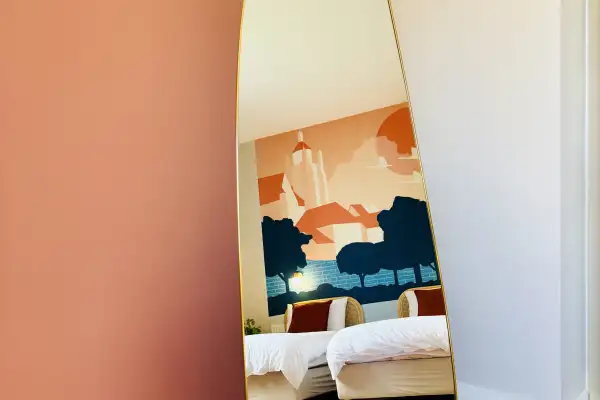 Chambre d’amis inspirée par la ville de Dole