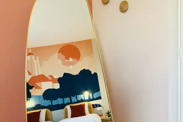 Chambre d’amis inspirée par la ville de Dole