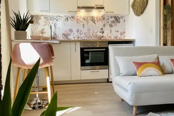 Rénovation d’un appartement aux tons chauds et contemporains