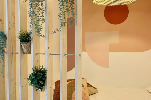 Rénovation d’un appartement aux tons chauds et contemporains
