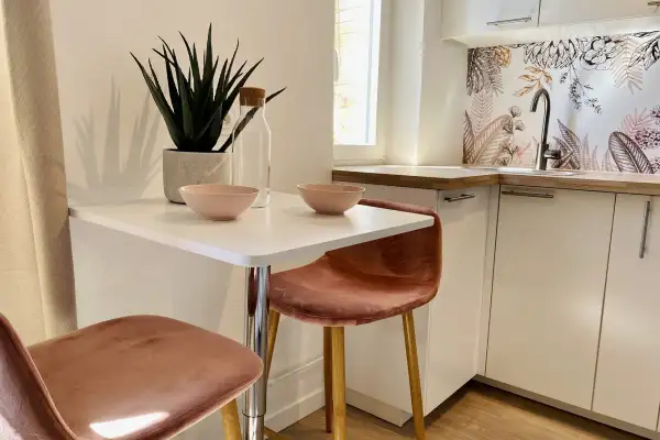 Rénovation d’un appartement aux tons chauds et contemporains