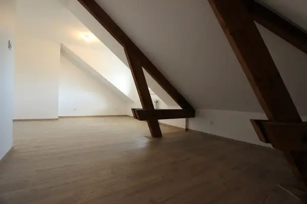 Rénovation et aménagement de combles de 70m², maison individuelle