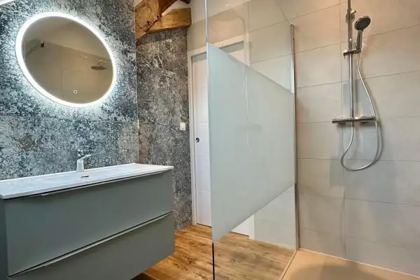 Rénovation totale d'une grande en Intérieur contemporain