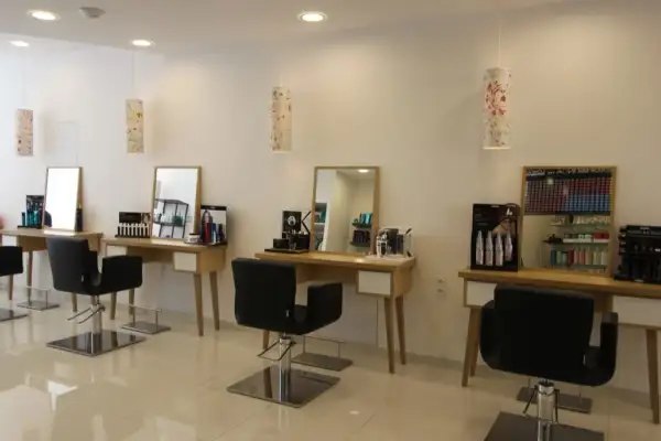 Salon de Coiffure - Elisabeth Ferro