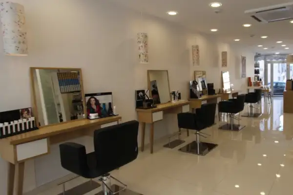 Salon de Coiffure - Elisabeth Ferro