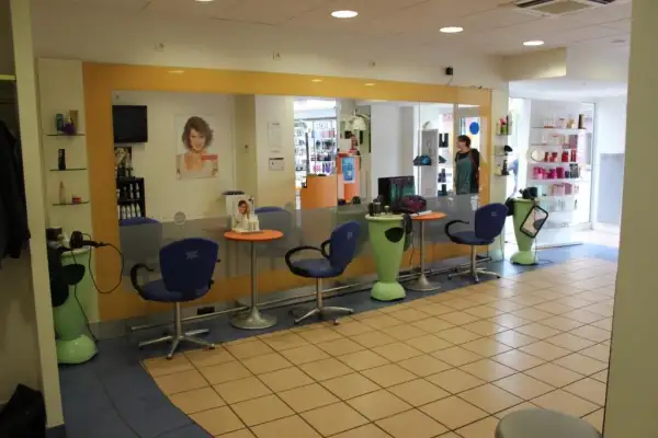 Salon de coiffure - l'Atelier de Julien