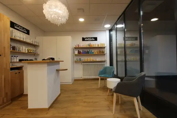 Salon de coiffure – Le salon d’Alexandra