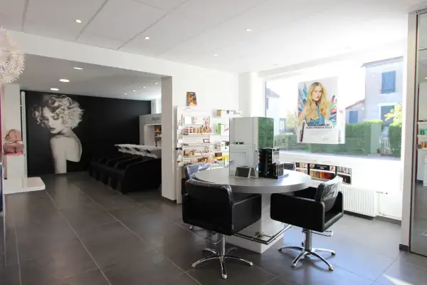 Salon de Coiffure – L’Essentiel