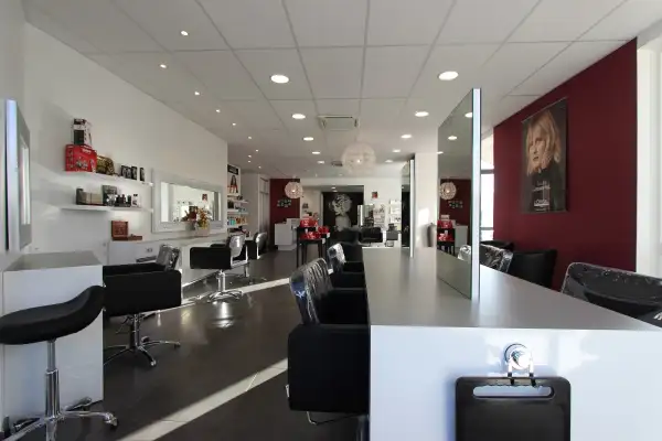 Salon de Coiffure – L’Essentiel